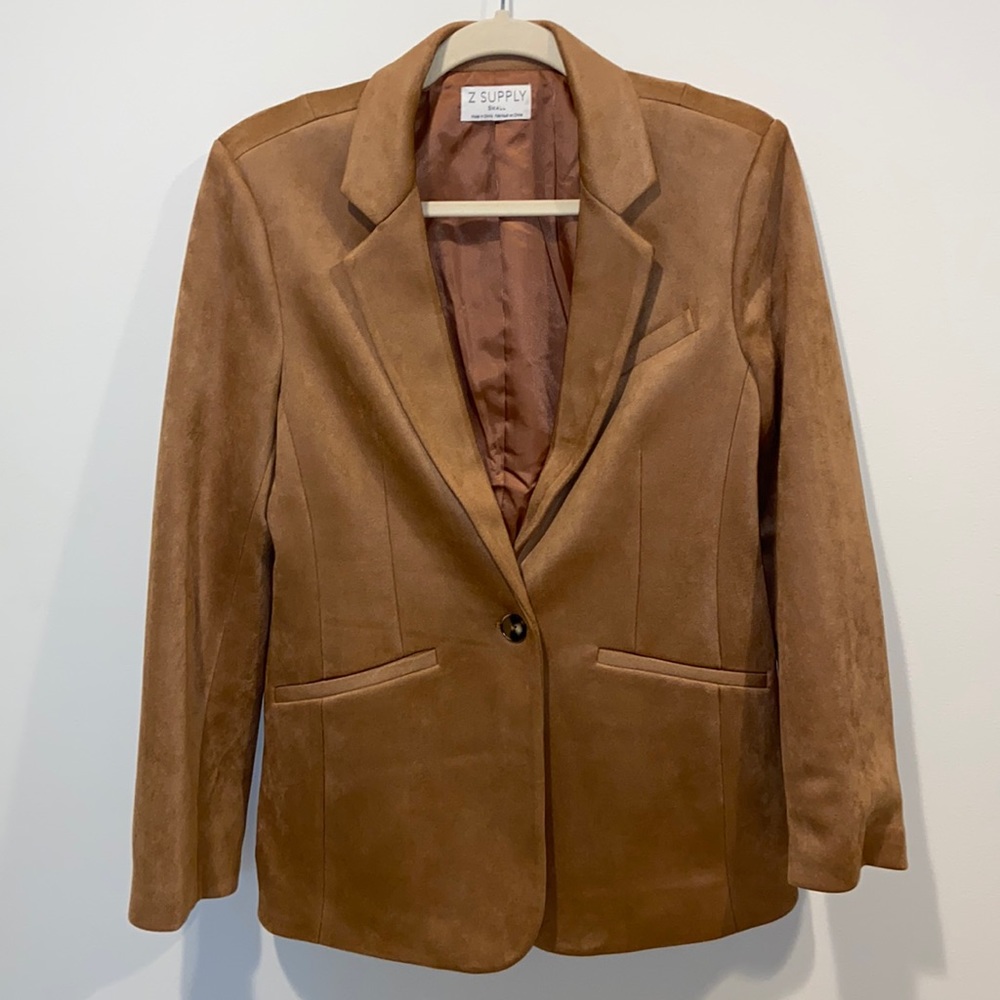 Small Z supply brown coat